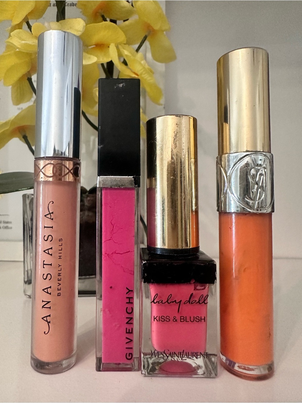 Lipgloss Bundle YSL- Givenchy- Anastasia - YSL LIPSTICK CREAM- make up artists